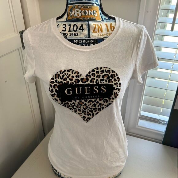 VINTAGE Y2K Guess Women's Leopard Heart Shirt - Picture 2 of 3